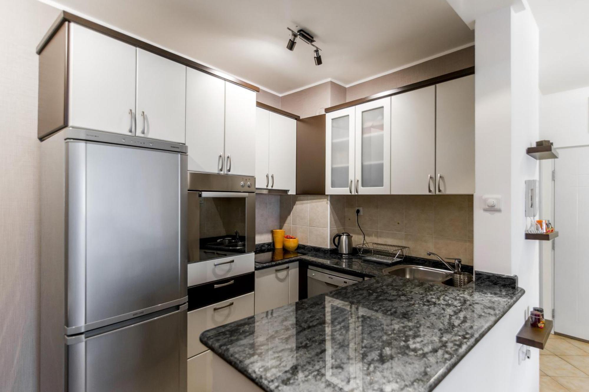 Modern Living Apts - Botanica - Private Parking Nowy Sad Zewnętrze zdjęcie